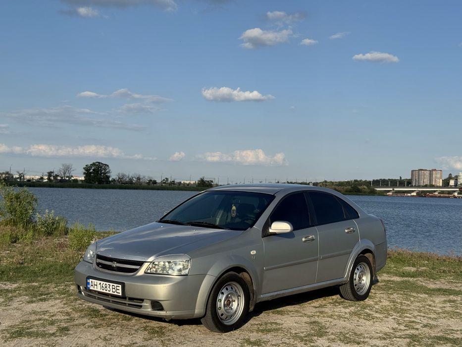 Продам Chevrolet Lacetti в хорошем состоянии