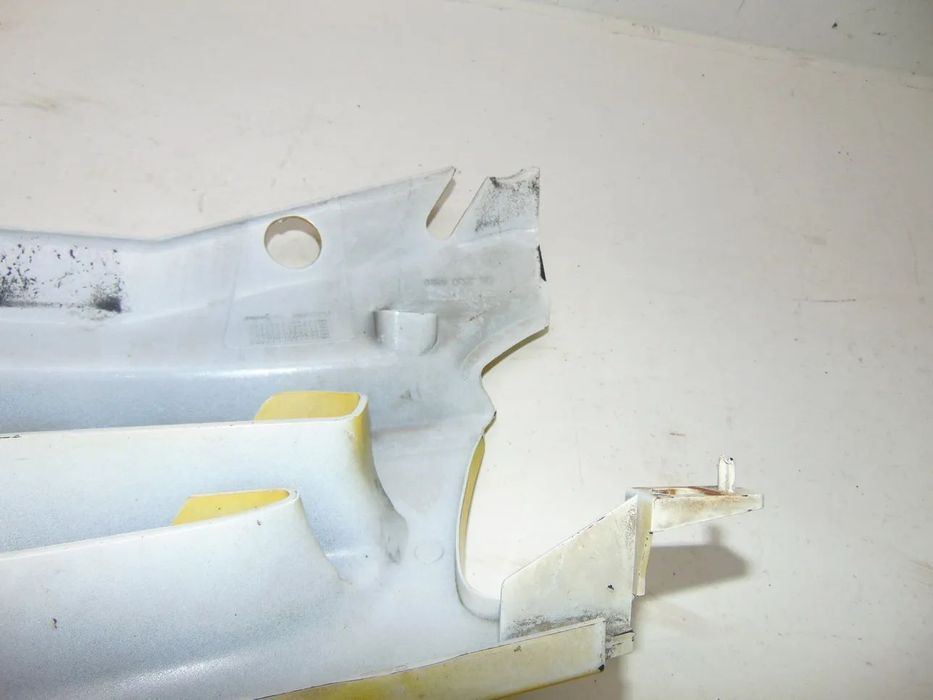 Citroen saxo grelha " nova de stock antigo