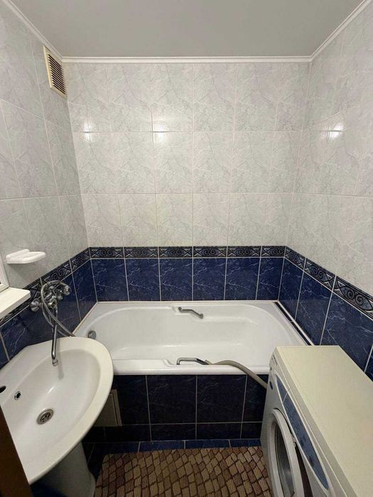 Продам 3-х комн. квартиру, р-н Центр