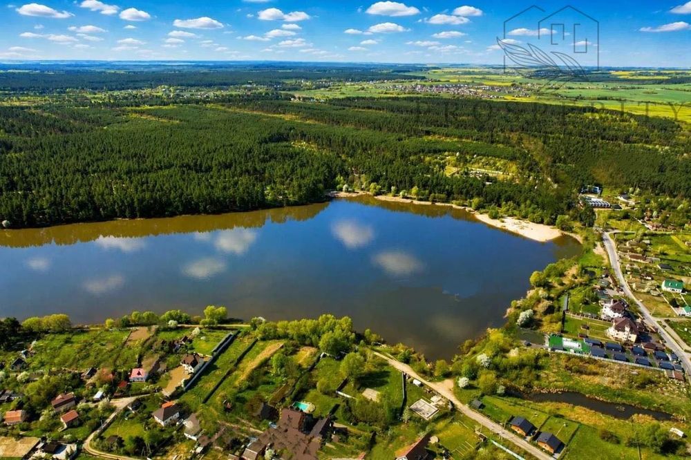 Ділянка Бобриця 25 сот. під забудову, широкий фасад, вул. Набережна