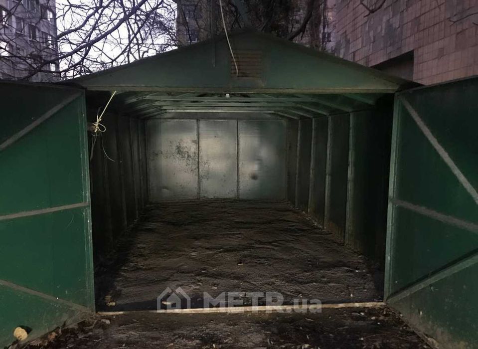 Продам металевий гараж