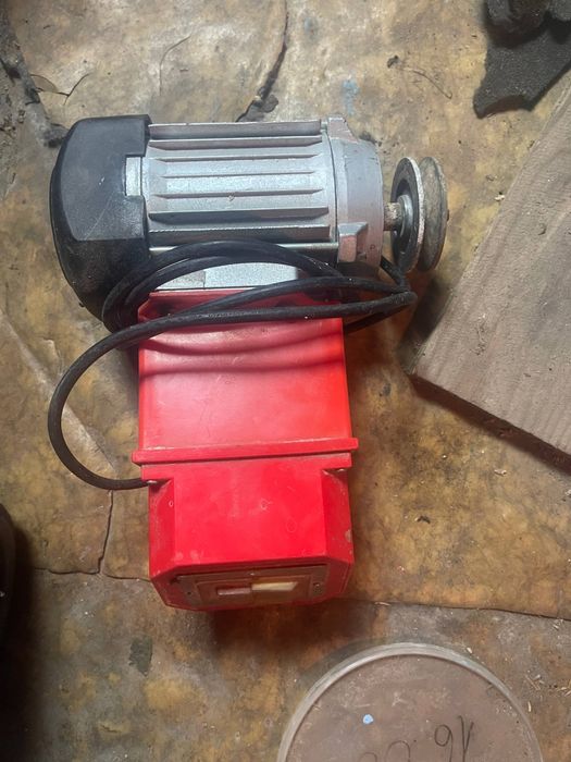 Продам мотор робочій