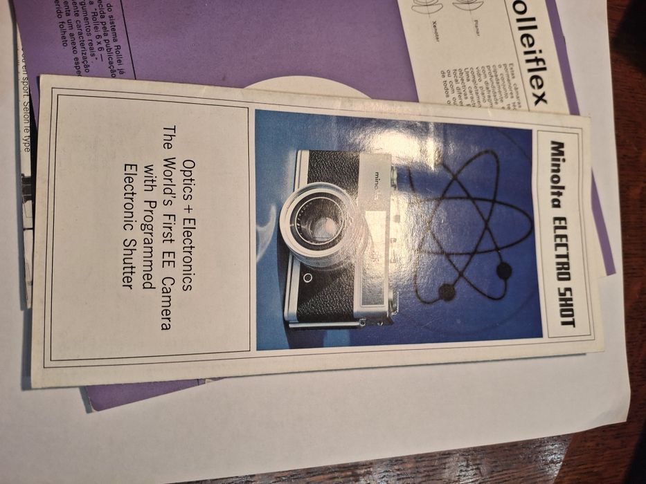 Maquinas fotográficas vintage folhetos  promocionais