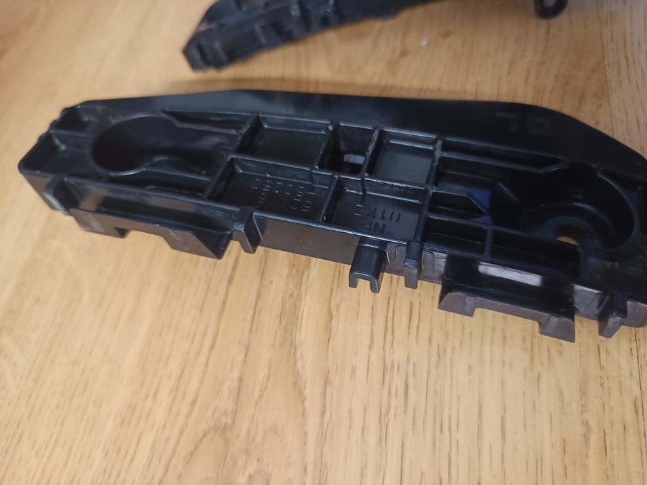 ОРИГИНАЛ! направляющие крепления переднего бампера (правая и левая) Toyota Land Cruiser 200.