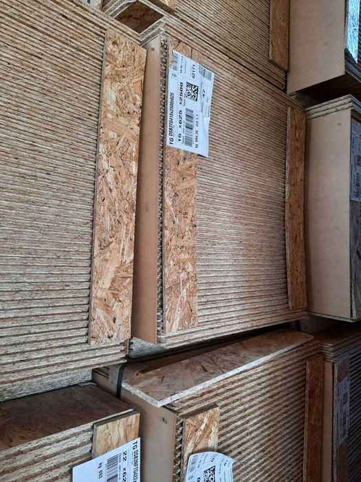 Płyta OSB 12, 15, 18, 22, 25 mm 625x2500 mm / pióro-wpust