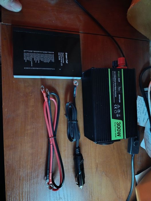 Przetwornica12V 230V 300W 600W Samochodowa Napięcia Inwerter Sinus US