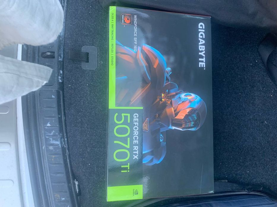 Gigabyte GeForce RTX 5070 Ti 16GB GDDR7 DLSS4