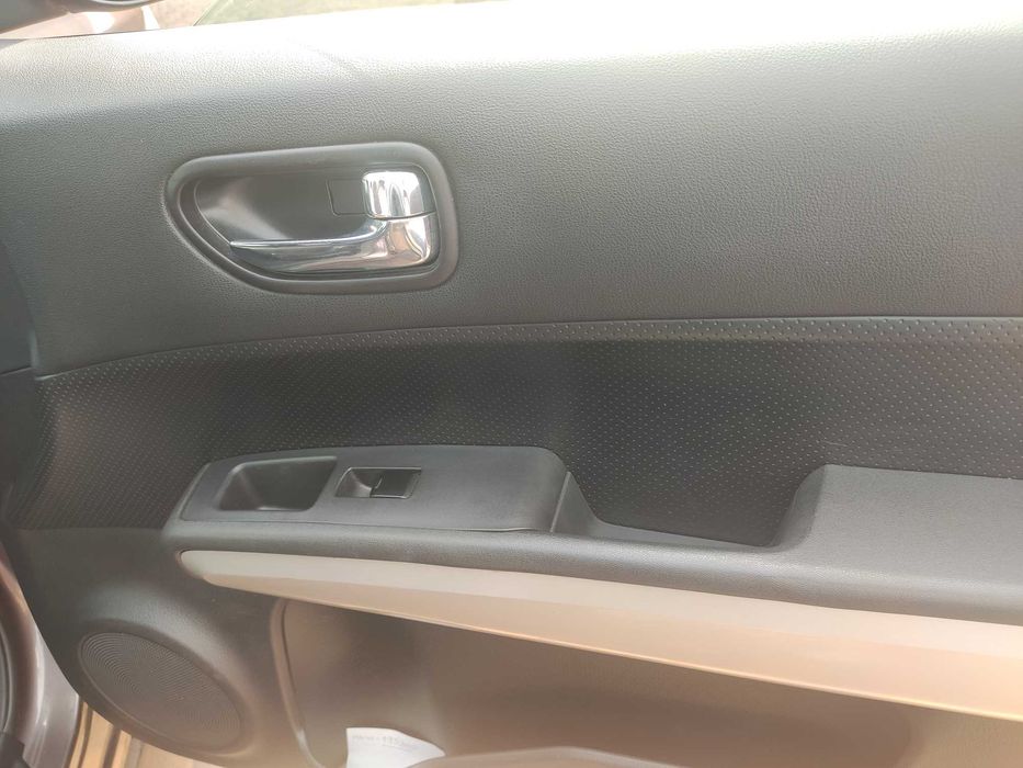 продам автомобіль Nissan
