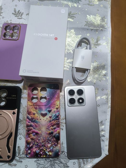 Xiaomi 14 T com capas