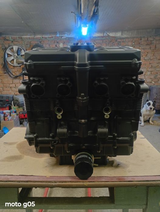 Продам.мотор suzuki rf 900.