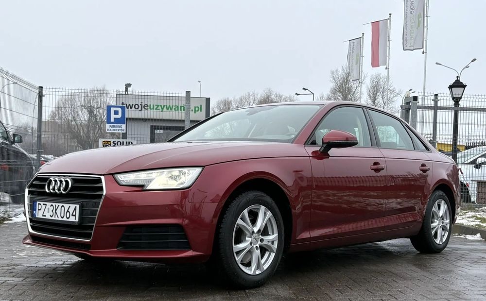 Audi A4 Limousine SalonPL/ FabrLakier/ Virtual Cockpit/ Podgrzewane Fotele/ Tempomat