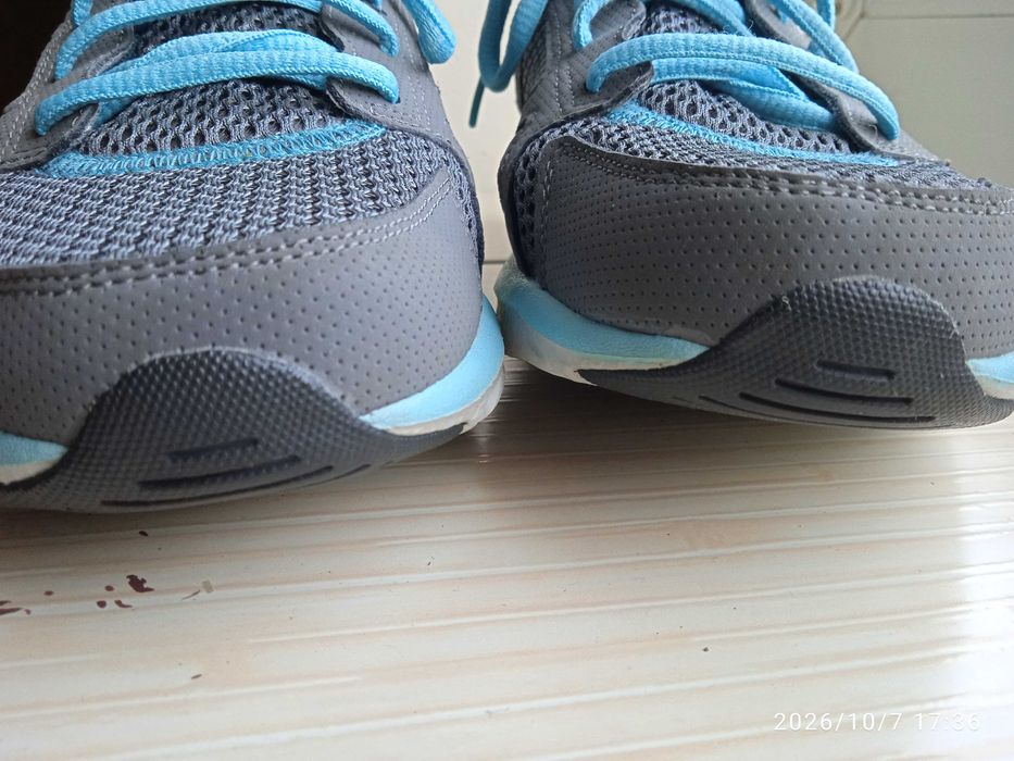 Кросовки Skechers Shape-  ups. 38 розмір.
