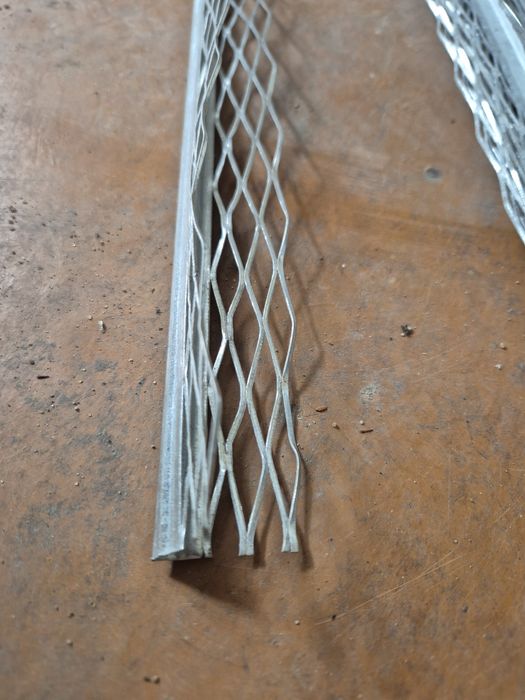 Narożnik aluminiowy dł. 3m mokry tynk