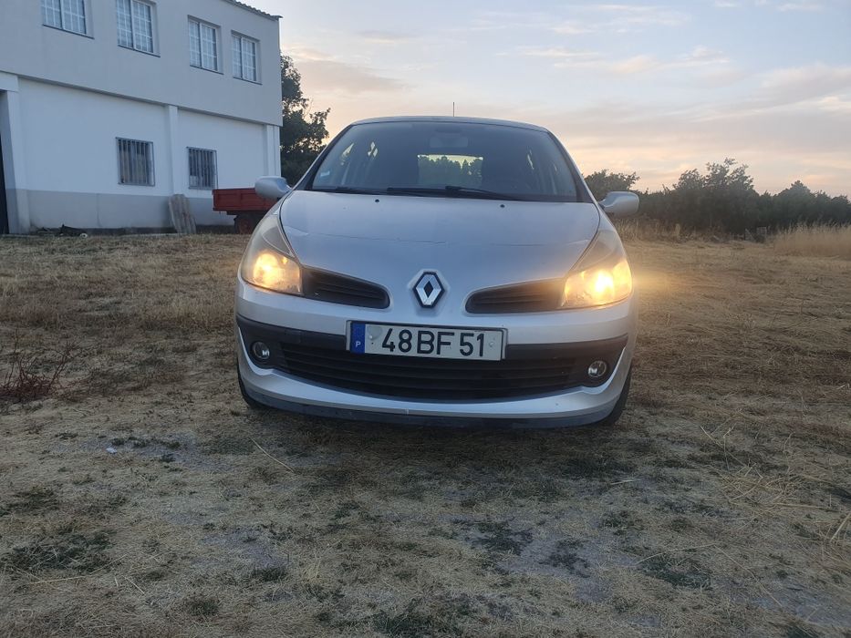 Vendo Renault clio 1.2 gasolina valor fixo do ano 2006 no estado em que se encontra
