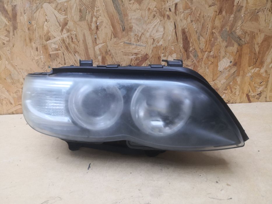 Reflektor przedni prawy BMW x5 e53 lift UK