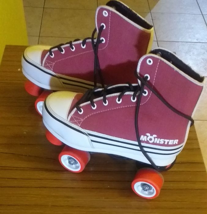 Wrotki Monster- Converse w stylu czerwono-białym