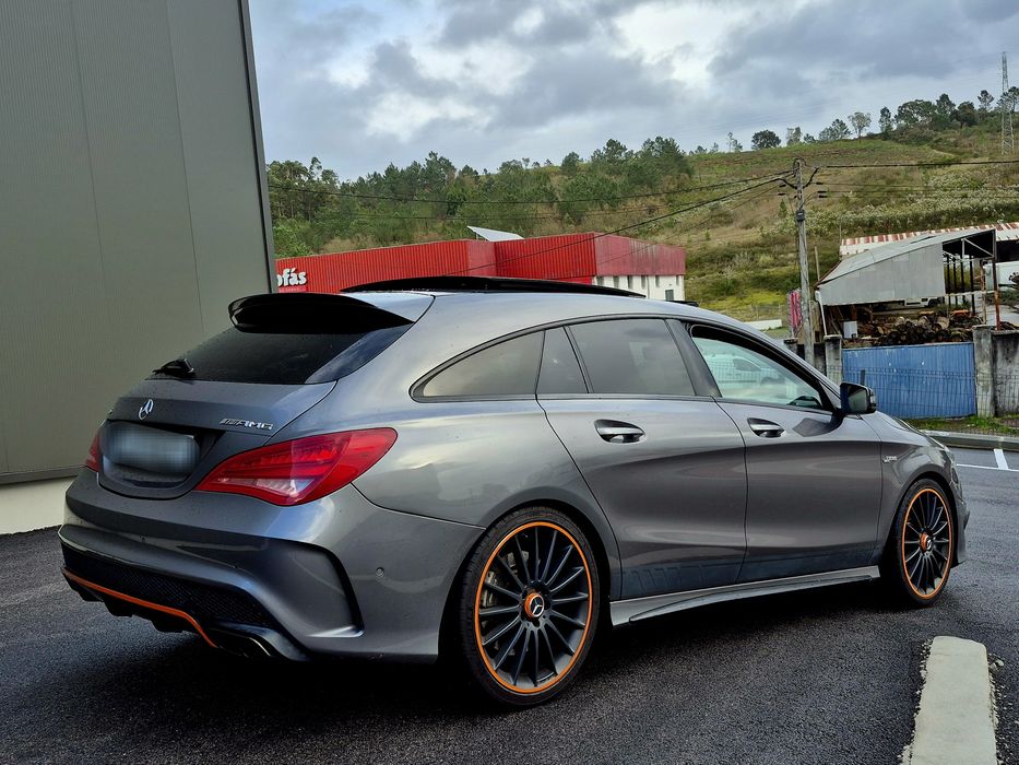CLA45 AMG versão Orange art Edition Mercedes-Benz