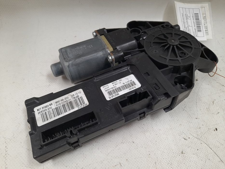Motor vidro frente esquerdo RENAULT Megane III (BZ0_)