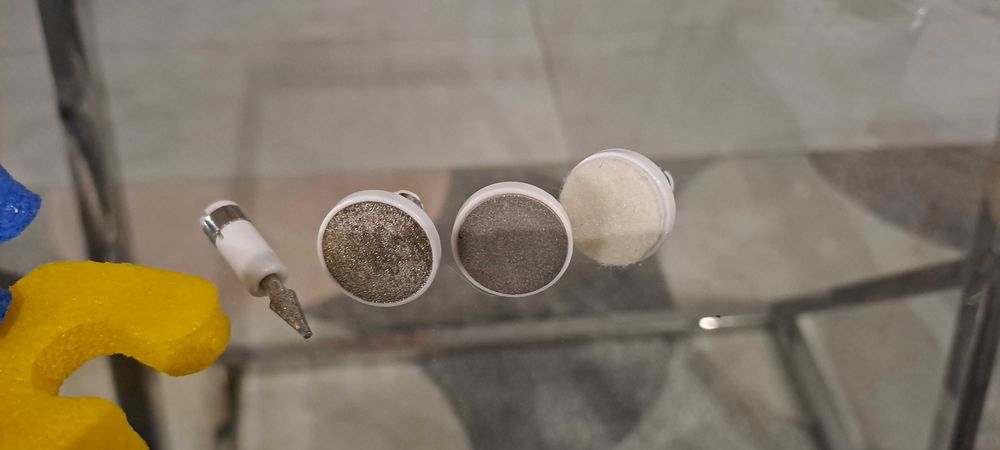 Mini frezarka do paznokci