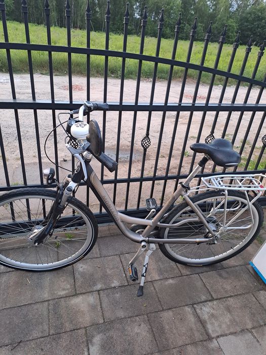 OKAZJA Rower miejski  holenderski  Montego Luxury stan bardzo dobry