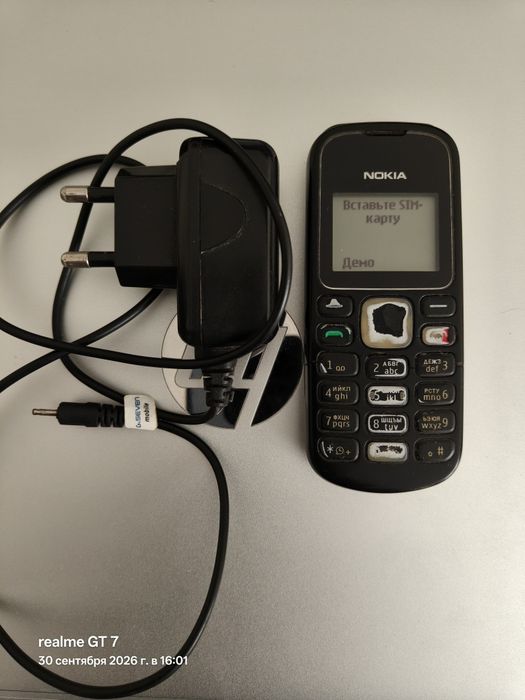 Nokia 1208 кнопочний телефон
