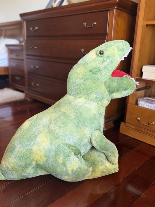 Peluche dinossauro zoko