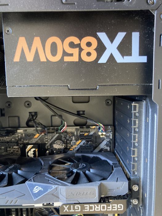 Computador Torre + Monitor