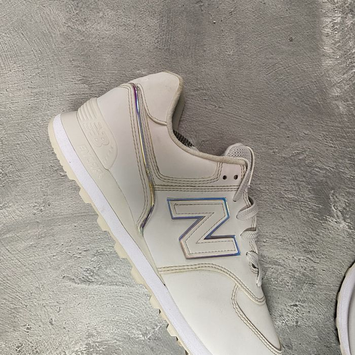 Жіночі кросівки New Balance 574 білі