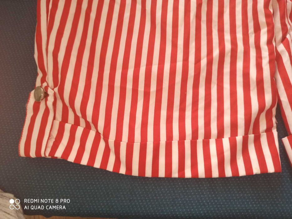 Szorty damskie biało- czerwone w paski, rozm. XL