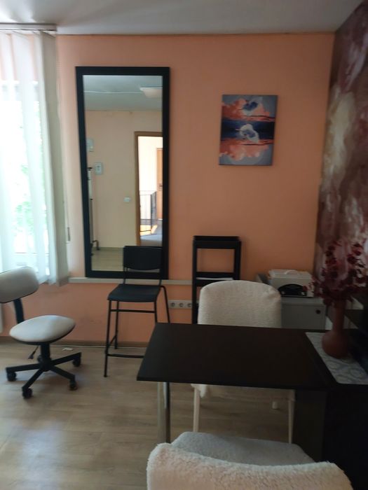 Здається приміщення (2 кімнати) в центрі міста в центрі