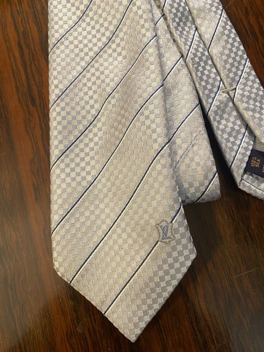 Gravata em seda de marca