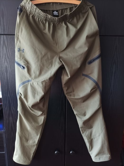 Under ARMOUR spodnie dresowe M olive