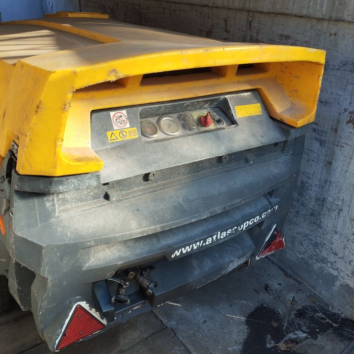 Kompresor spalinowy śrubowy atlas copco xas47 2014