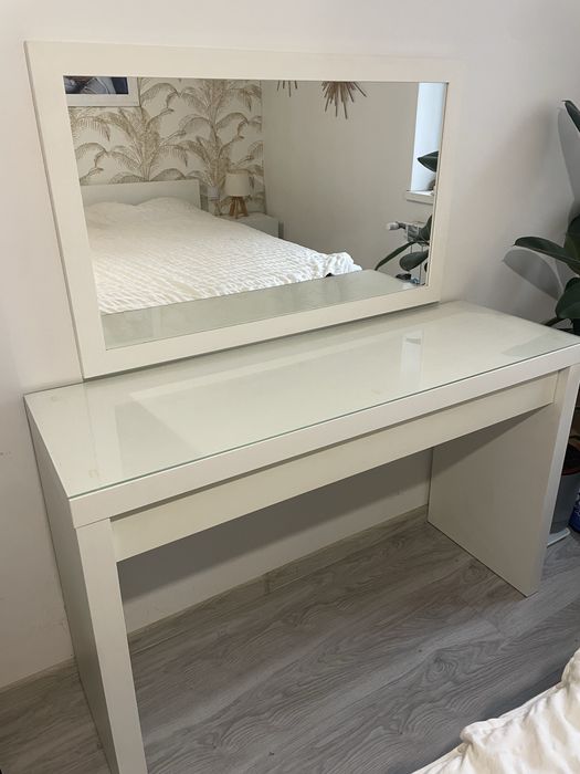 Toaletka malm ikea z lustrem