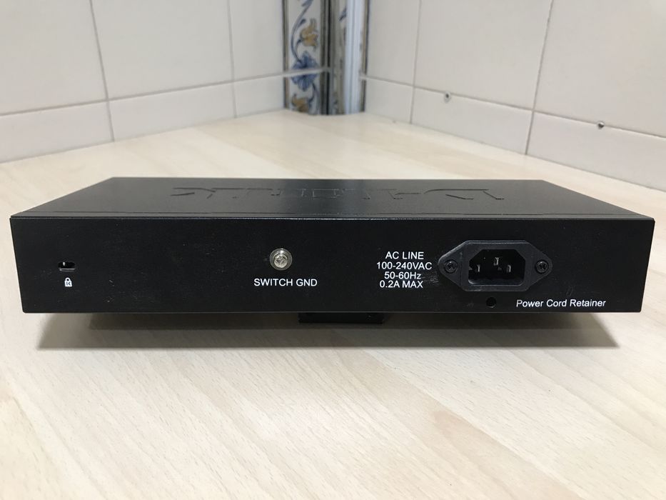 Switch D-Link 16 portas Unmanaged