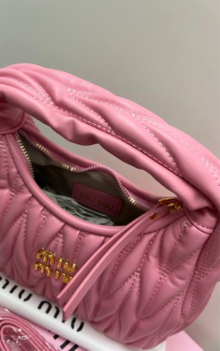 Bolsa miumiu nova
