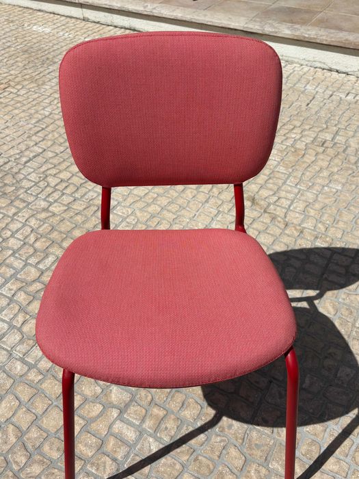 Conjunto de 4 Cadeiras Modernas Vermelhas | Estrutura Metálica | Excelente Estado