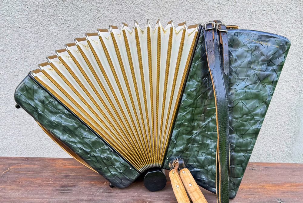 Akordeon Hohner Concerto II 72 basy - super stan