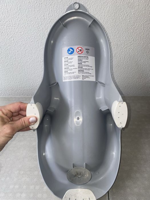 Banheira com adaptador para bebé. Como novo.