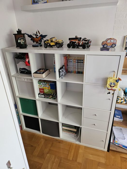 Sprzedam biały regał IKEA KALLAX