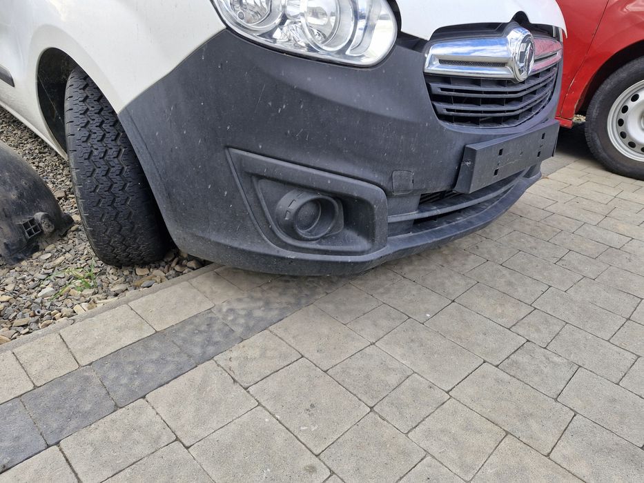 Бампер передній Opel Combo D 2011-2018 Fiat Doblo 2010-2015