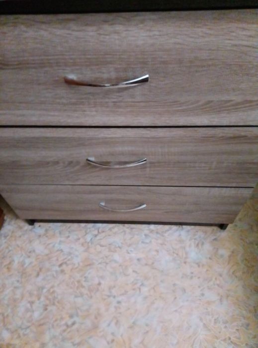 Срочно   продам  комод  в отличном состоянии.