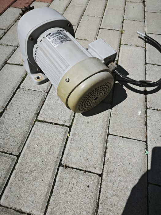 Silnik elektryczny 0.4kW GTR