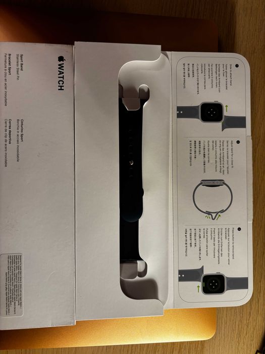 sprzedam oryginalny pasek do Apple Watch 41 mm S/M