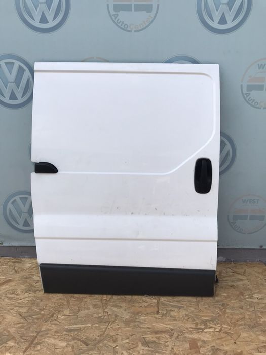 Трафік Виваро Trafic Vivaro 2013 дверь зеркало стекло молдинг шрот