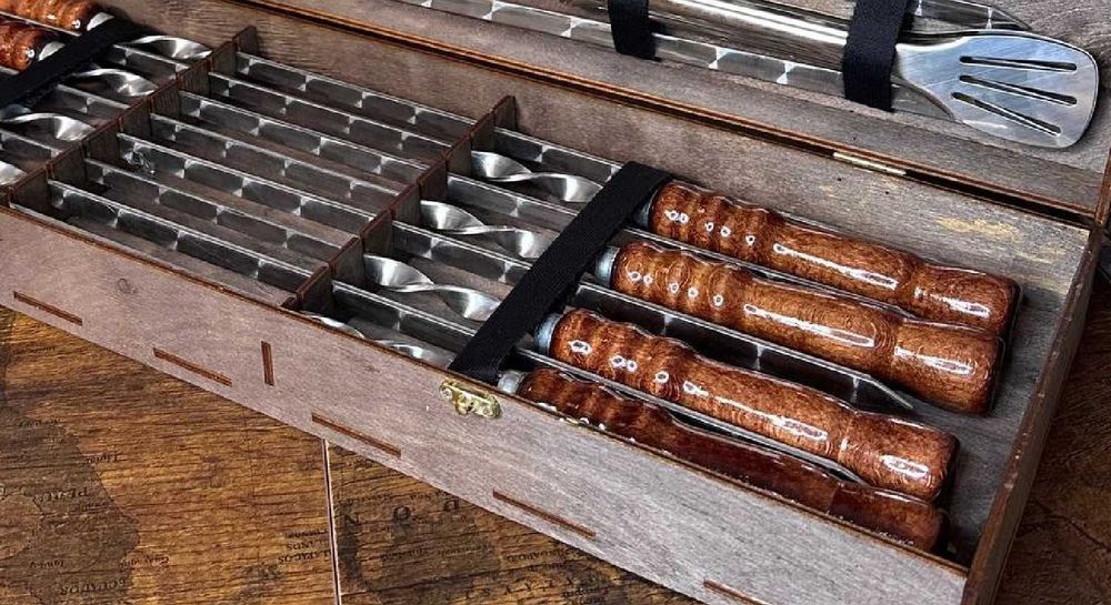 Набір шампурів в кейсі / мангальный набор – подарунок чоловіку , новий