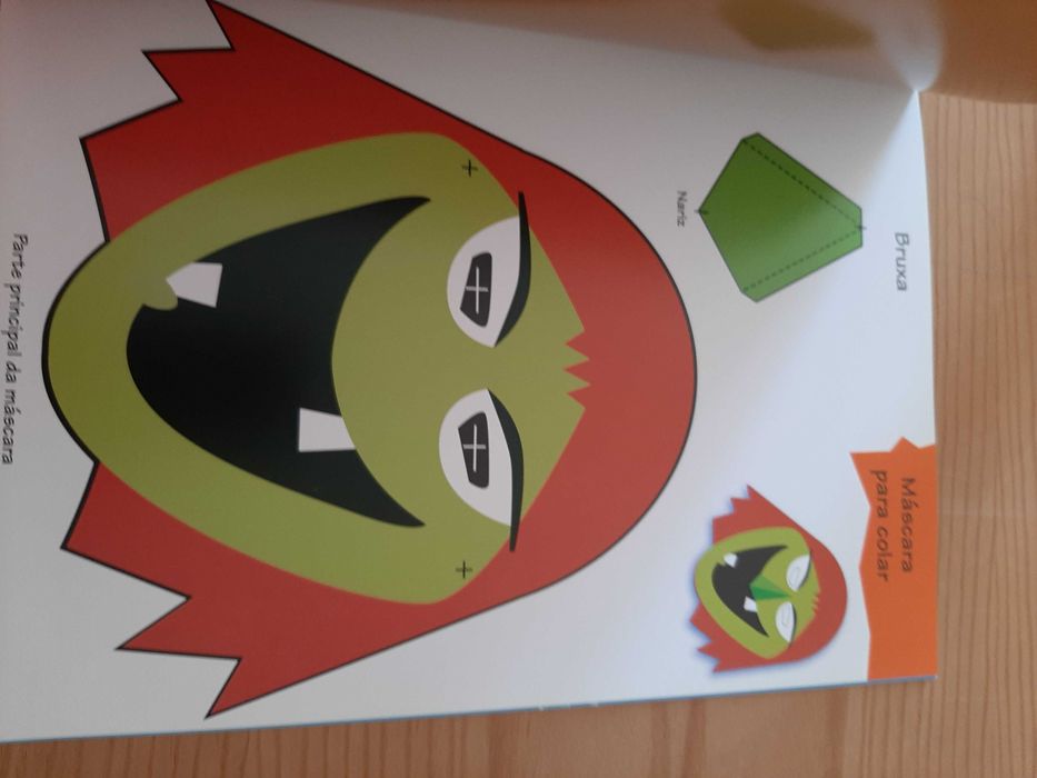 12 Máscaras fáceis de montar e criar Super Kit Porto Editora