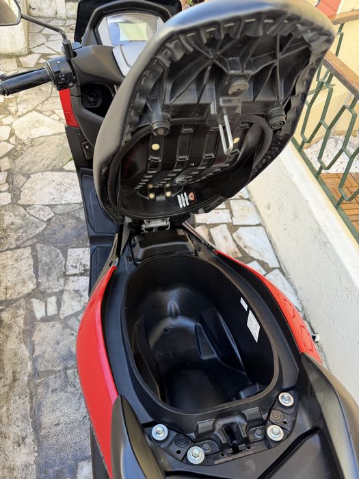 YAMAHA N MAX 125cc 2024