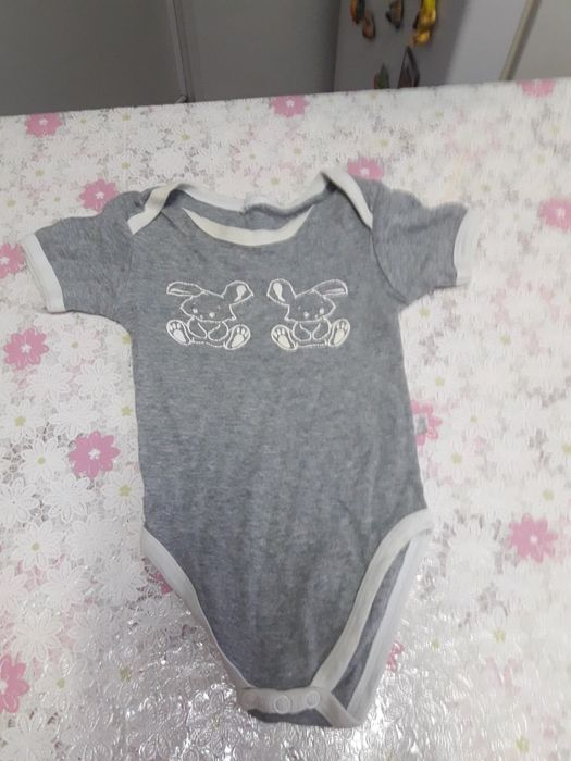 Вещи на новорожденного  бу