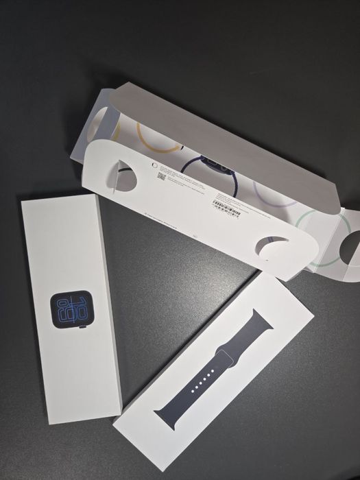 Apple Watch SE 3 44mm Midnight Aluminium M/L Open Box